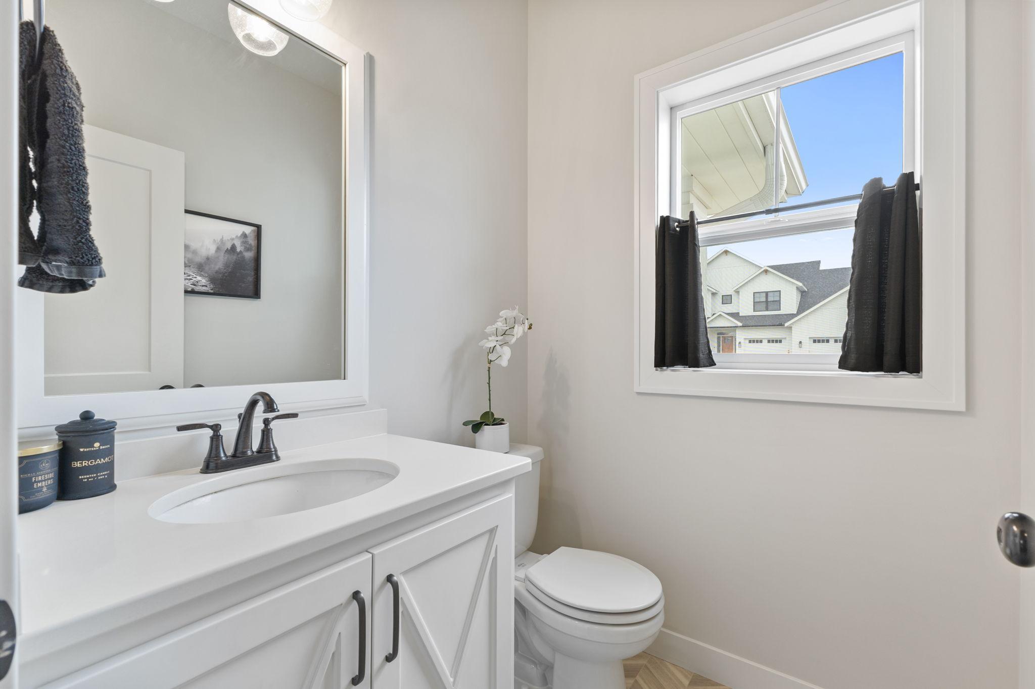 Vivid Spaces_14690 143rd Ave N_25.jpg