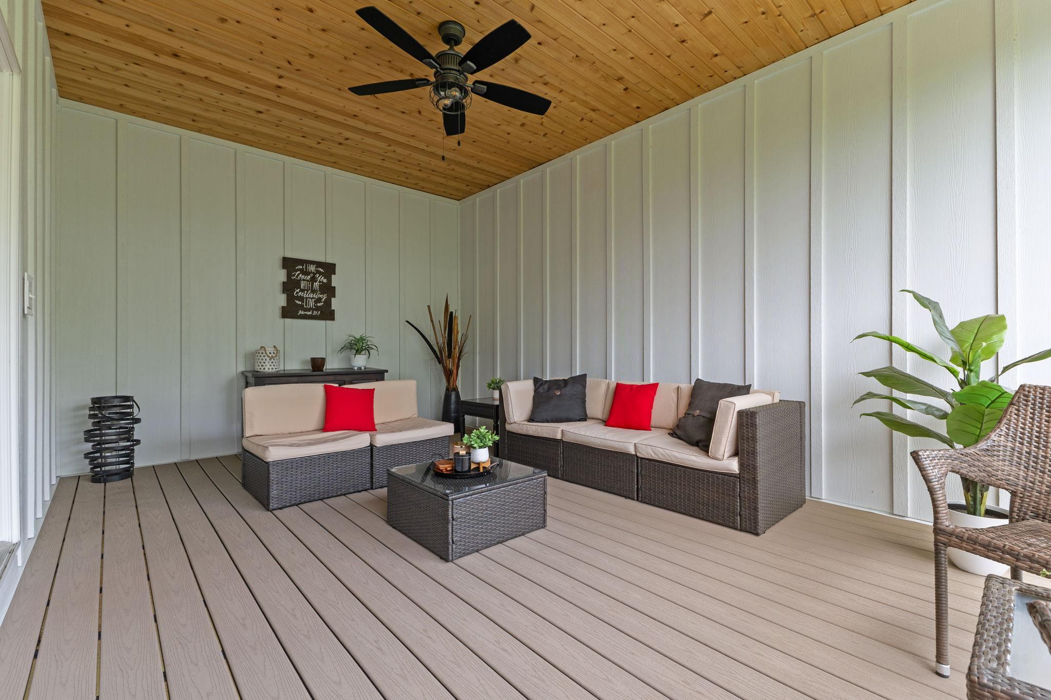 Vivid Spaces_14690 143rd Ave N_18.jpg