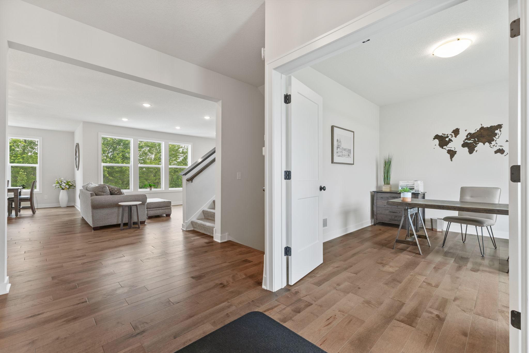 Vivid Spaces_14690 143rd Ave N_08.jpg
