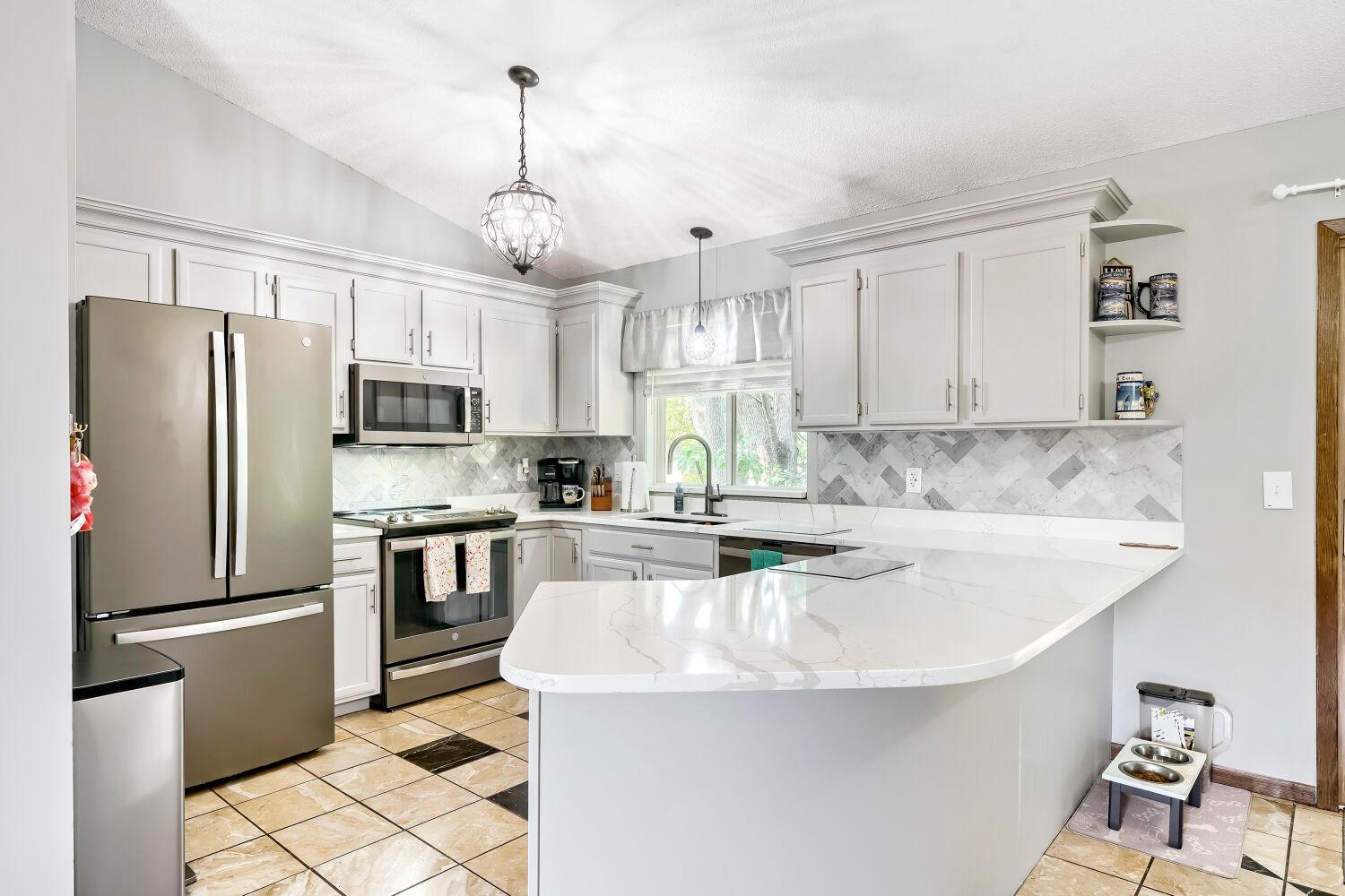 12962 Morgan Place - Web Quality - 011 - 11 Kitchen.jpg