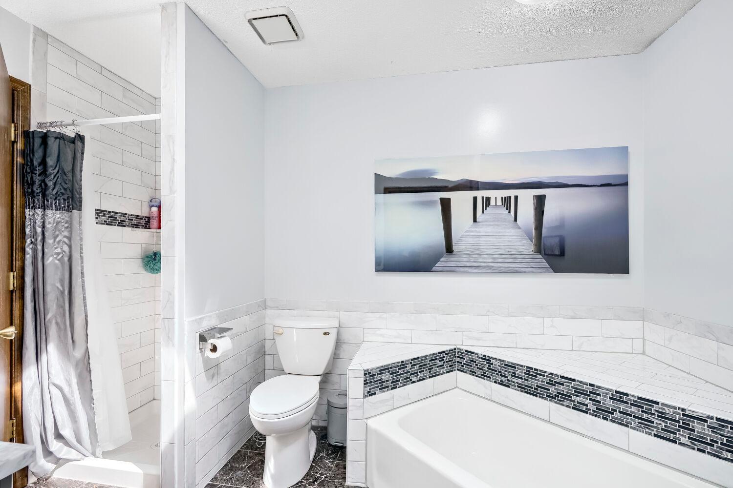 12962 Morgan Place - Web Quality - 019 - 19 Primary Bathroom.jpg