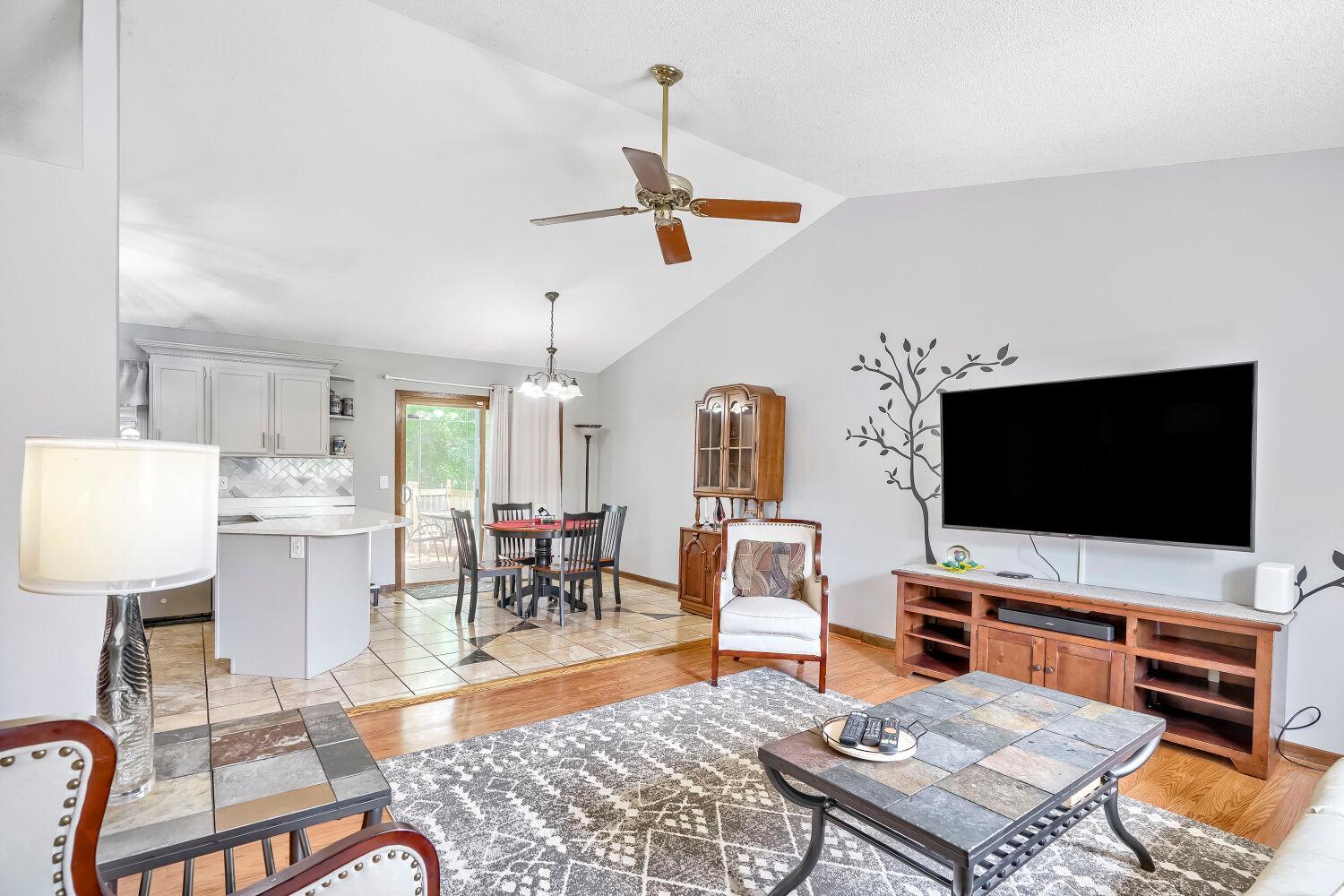 12962 Morgan Place - Web Quality - 009 - 09 Living Room.jpg