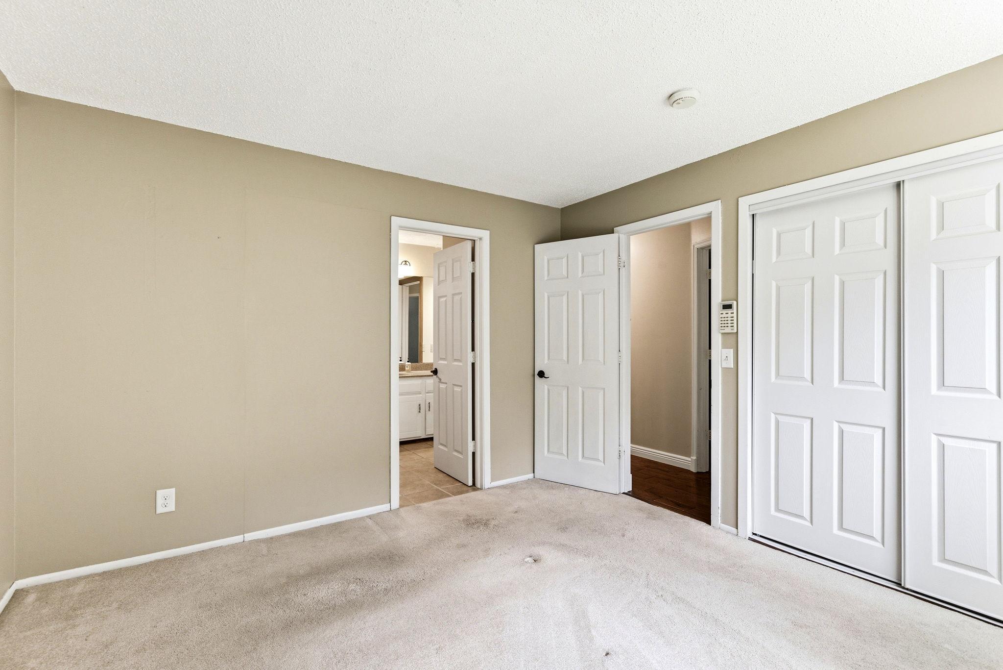 19-web-or-mls-7064-Springhill-Cir-19.jpg