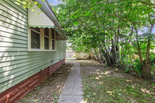 3822 Dupont Avenue N, Minneapolis, MN 55412