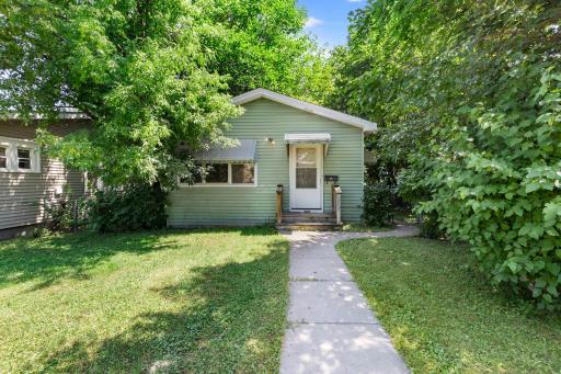 3822 Dupont Avenue N, Minneapolis, MN 55412