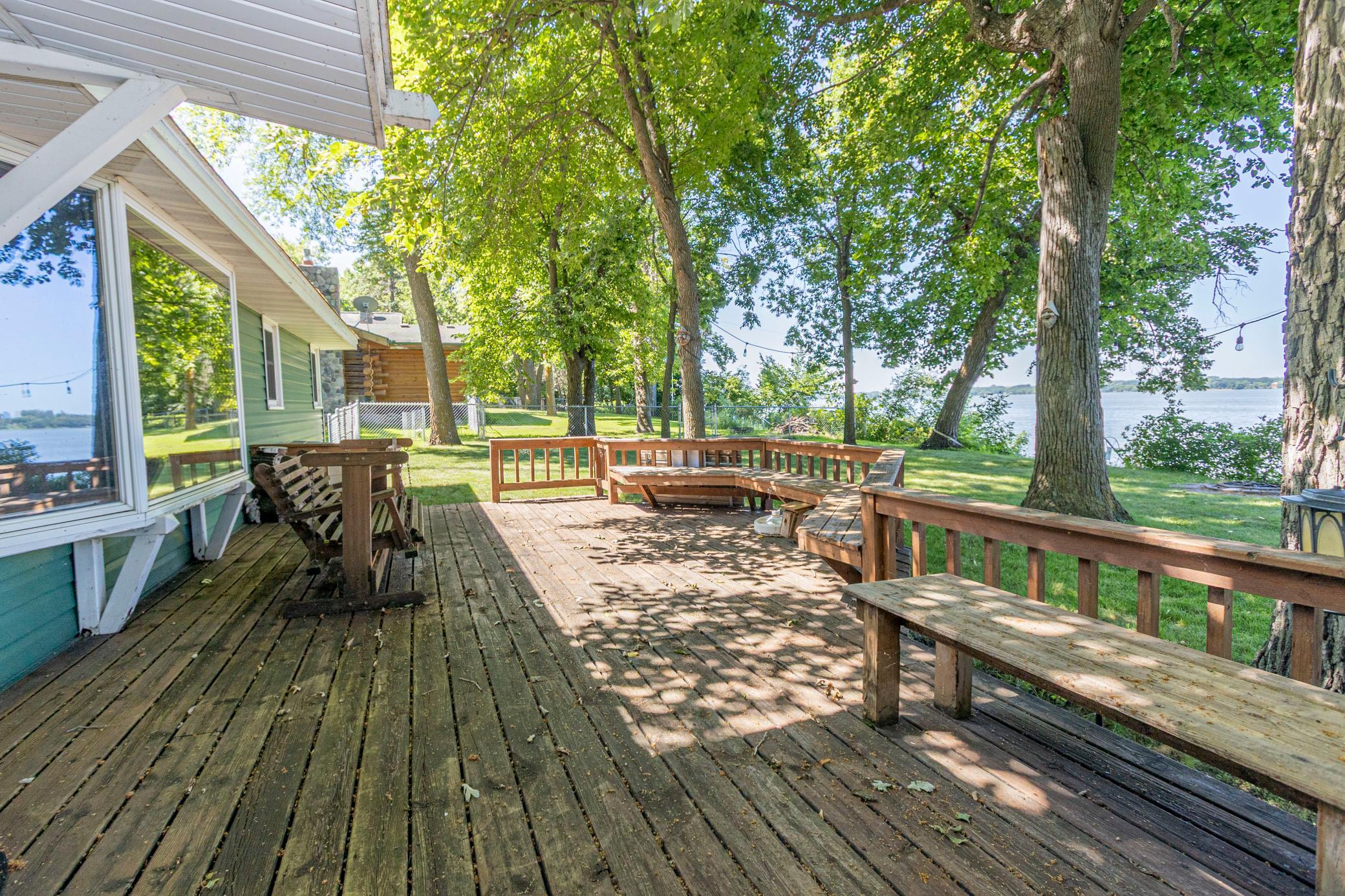 Perfect Deck for Entertaining or Relaxing