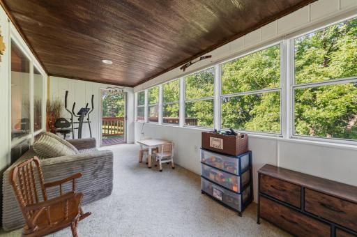 37 screened porch.jpg