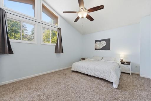 1762 Mcknight Road N, 17, Maplewood, MN 55109