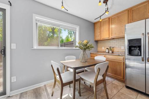 1762 Mcknight Road N, 17, Maplewood, MN 55109