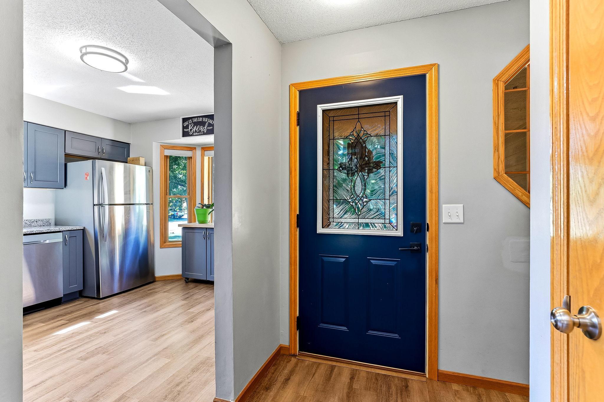 4-web-or-mls-11831-Kerry-St-04.jpg