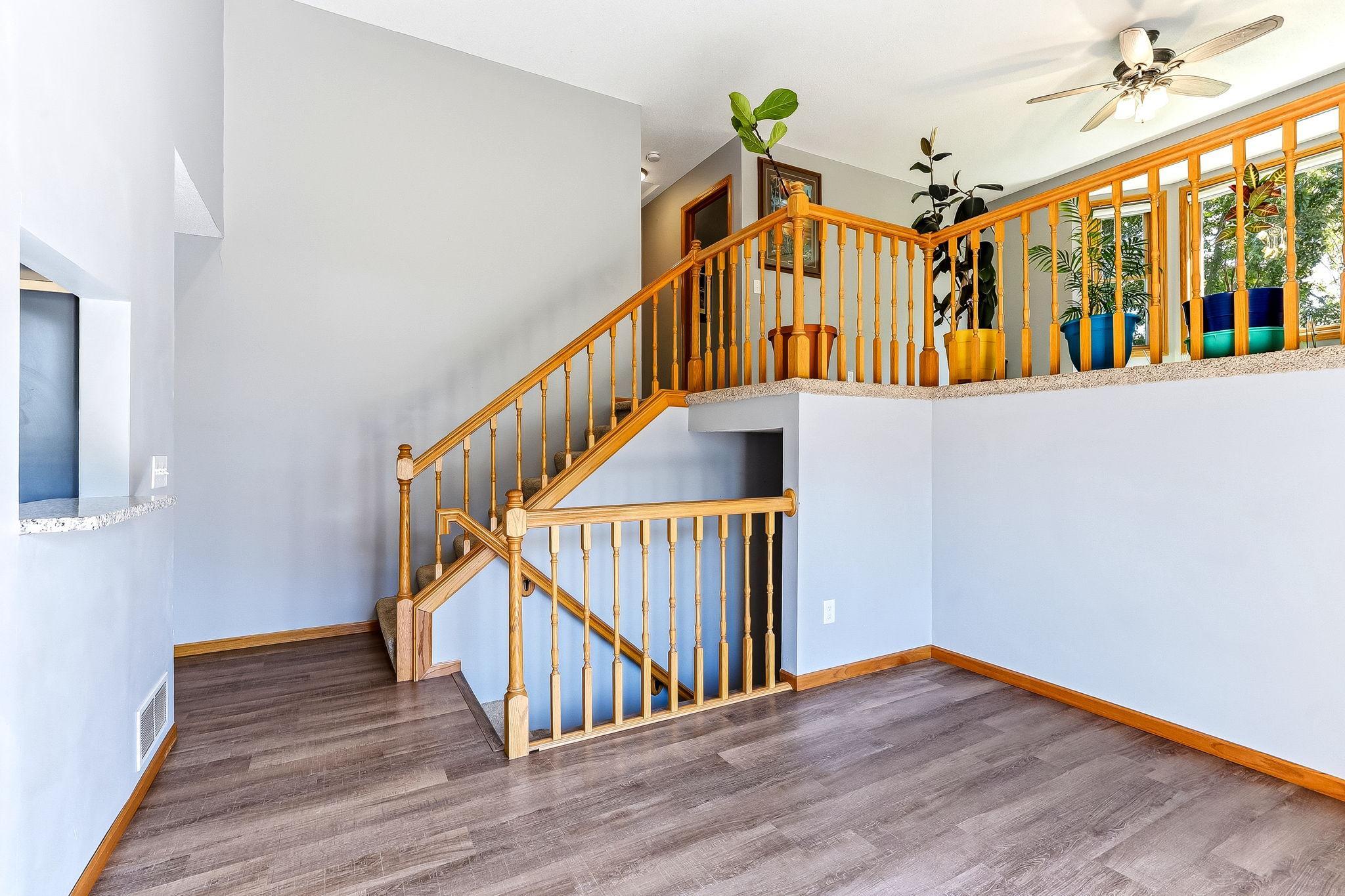8-web-or-mls-11831-Kerry-St-08.jpg