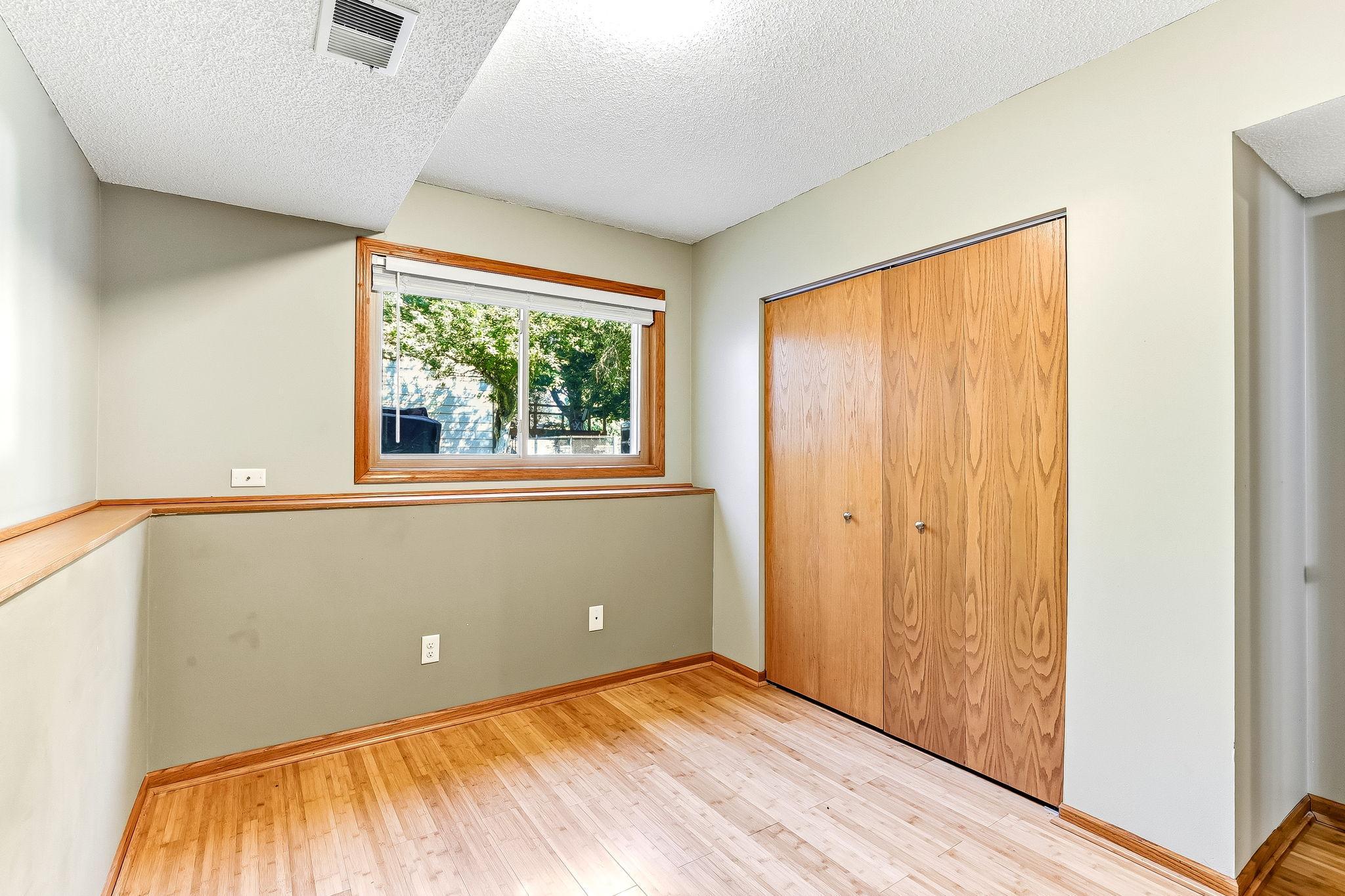 28-web-or-mls-11831-Kerry-St-28.jpg