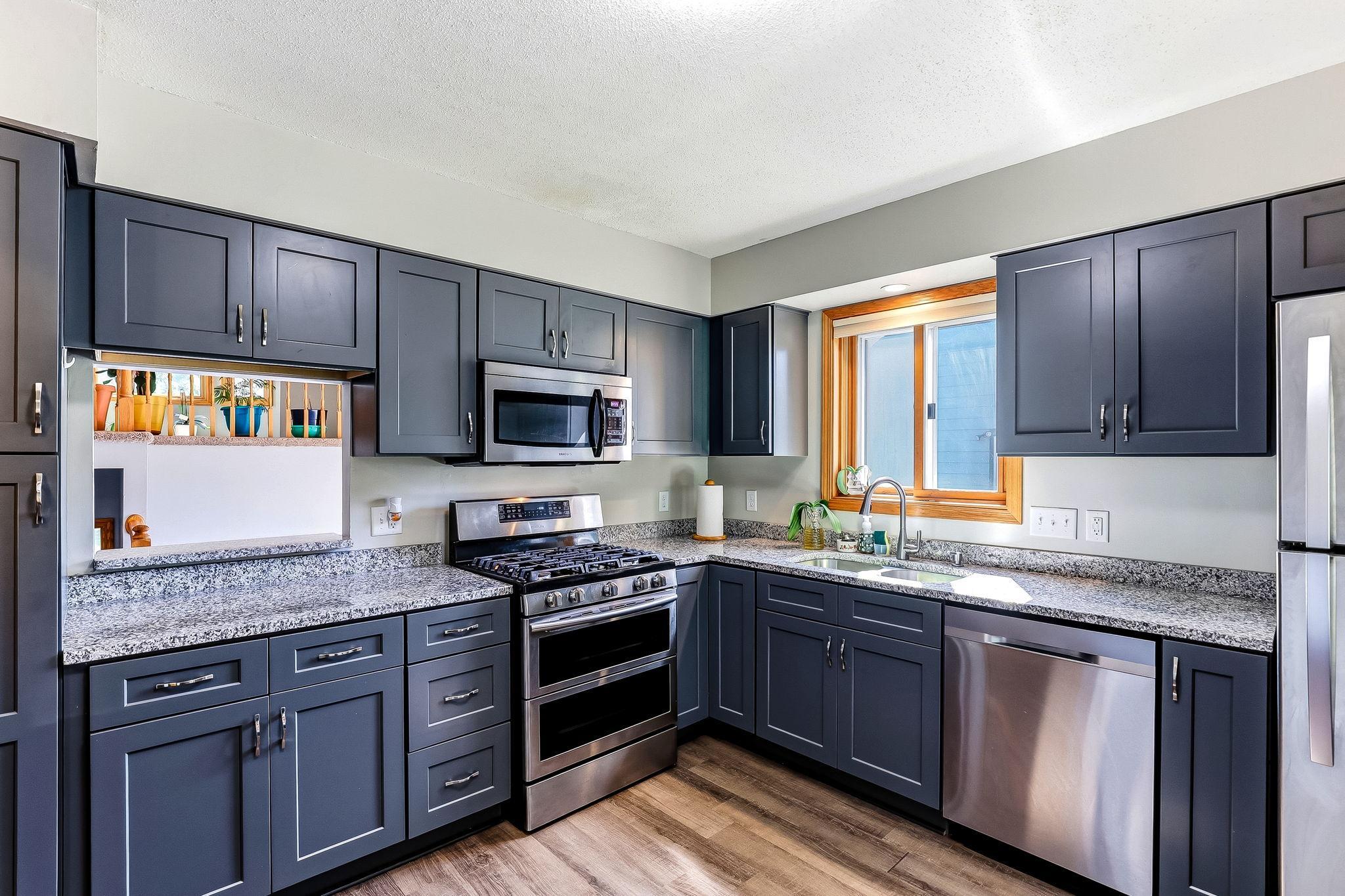 11-web-or-mls-11831-Kerry-St-11.jpg