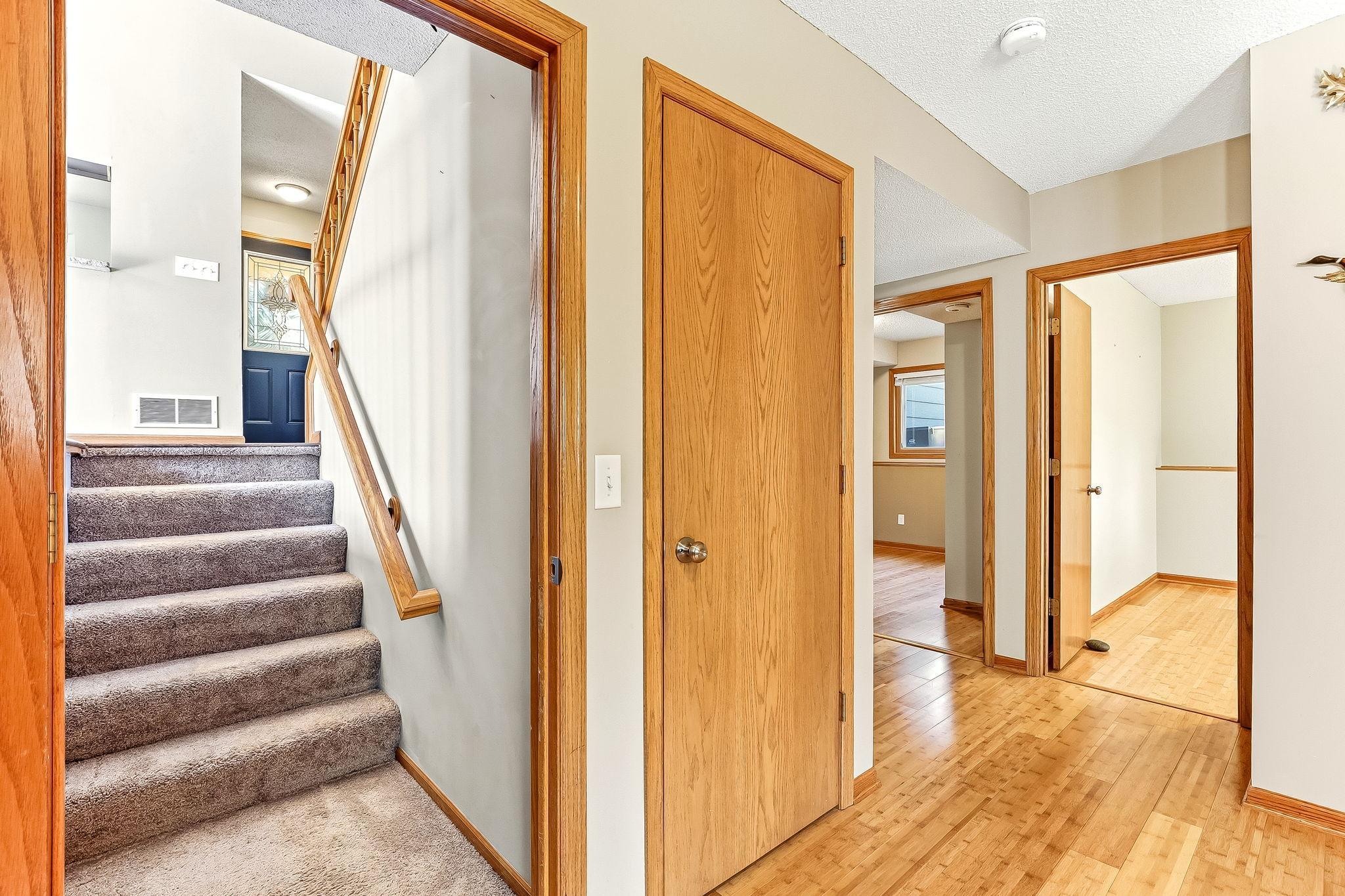 25-web-or-mls-11831-Kerry-St-25.jpg