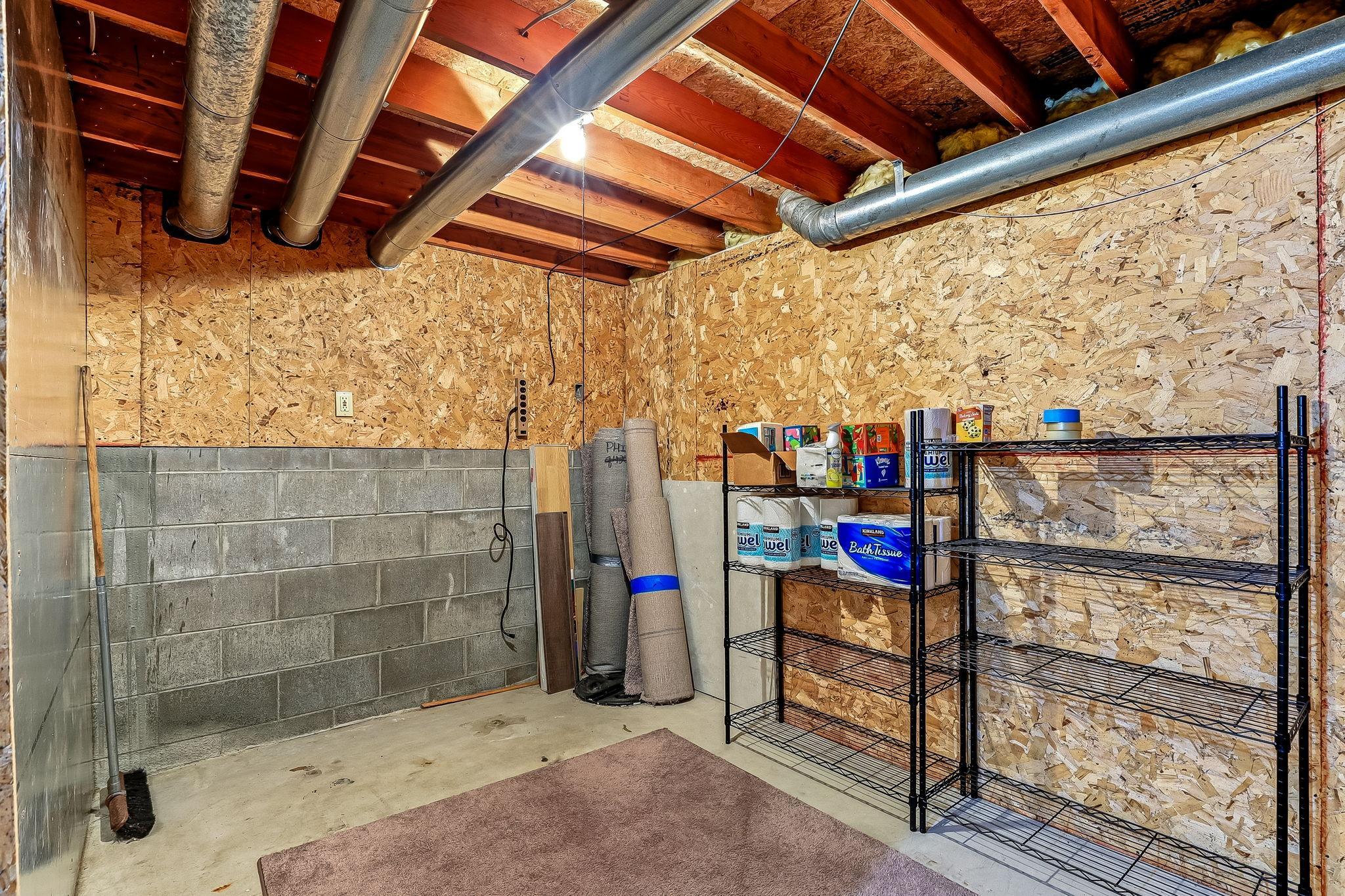 33-web-or-mls-11831-Kerry-St-33.jpg
