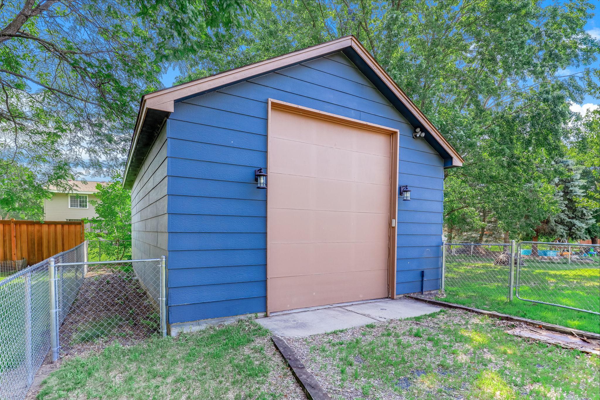 39-web-or-mls-11831-Kerry-St-39.jpg
