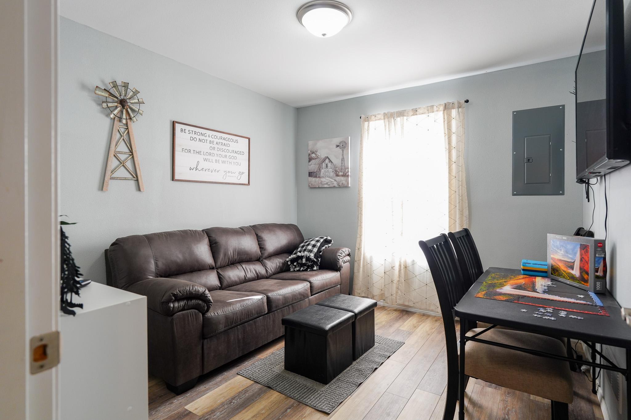 Main Floor Bedroom 2/Office