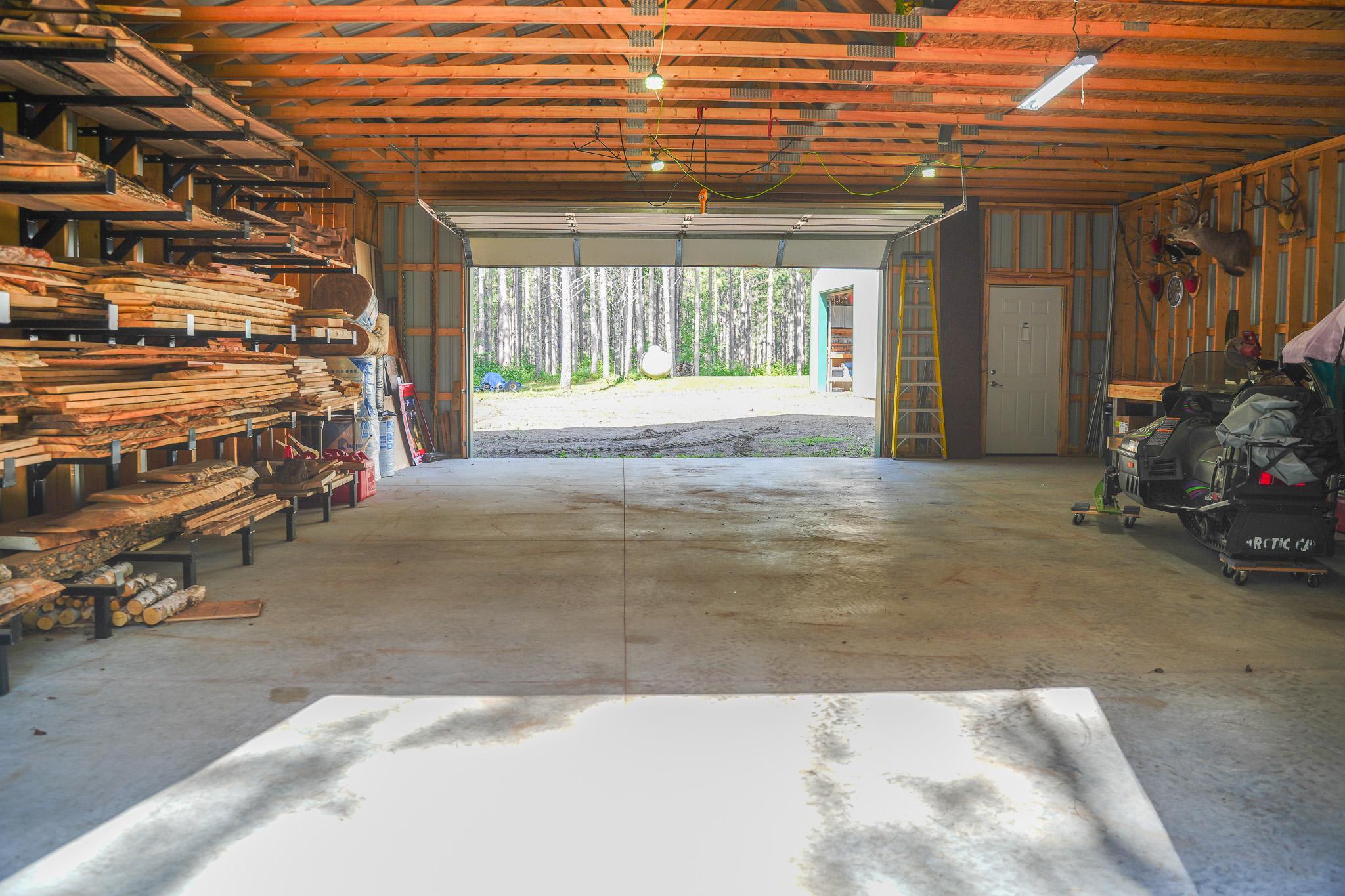 10' sidewalls with 16x9 overhead door