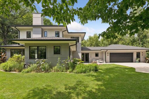 Photo for 11895 Douglynn Drive, Minnetonka, MN 55343 - listing #7110157 11895 Douglynn Drive, Minnetonka, MN 55343
