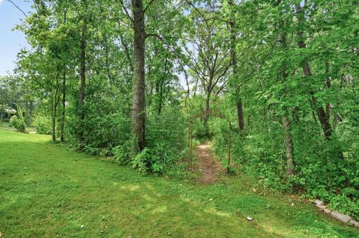 1747 198th Avenue NW, Oak Grove, MN 55011