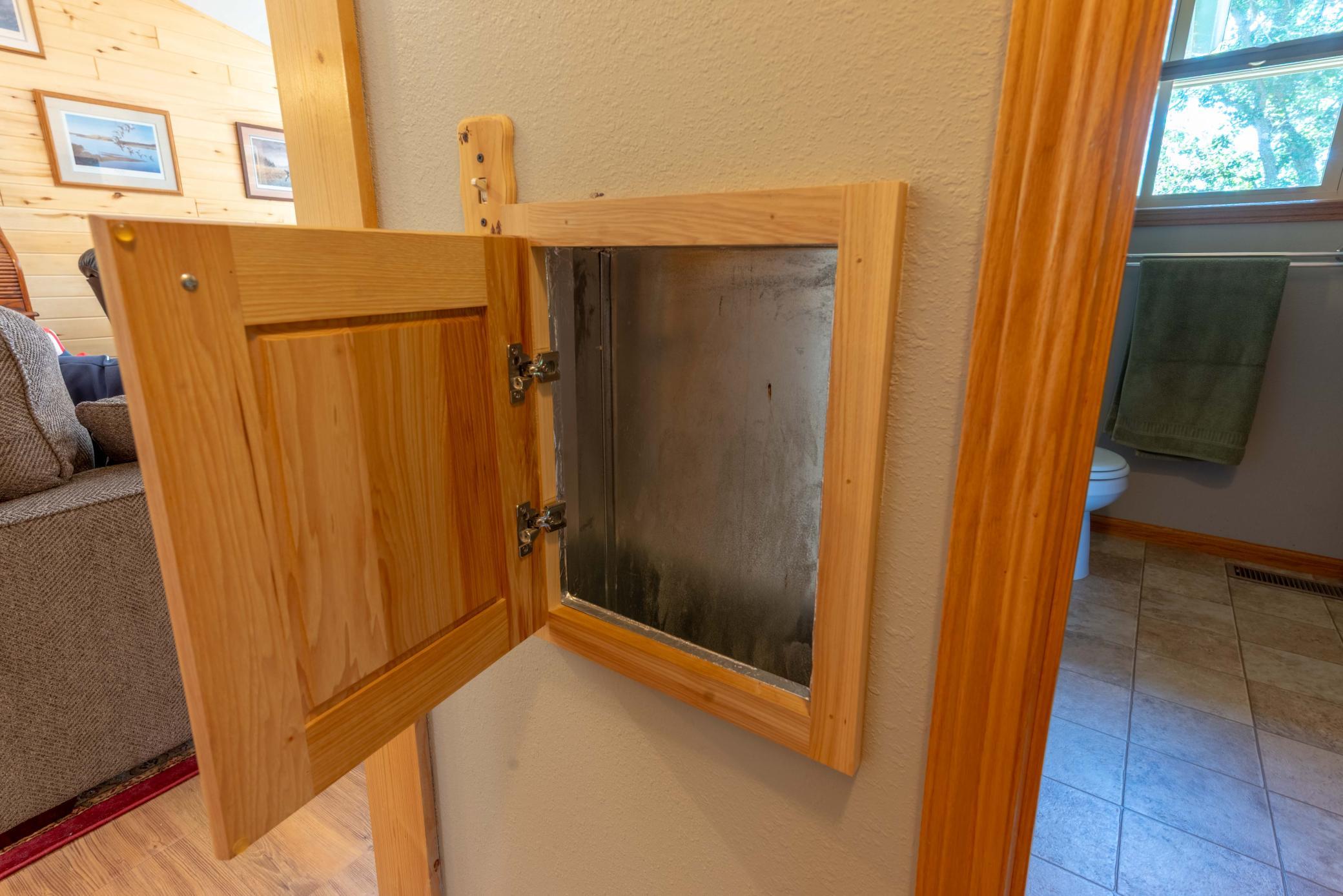 30 Laundry Chute.jpg