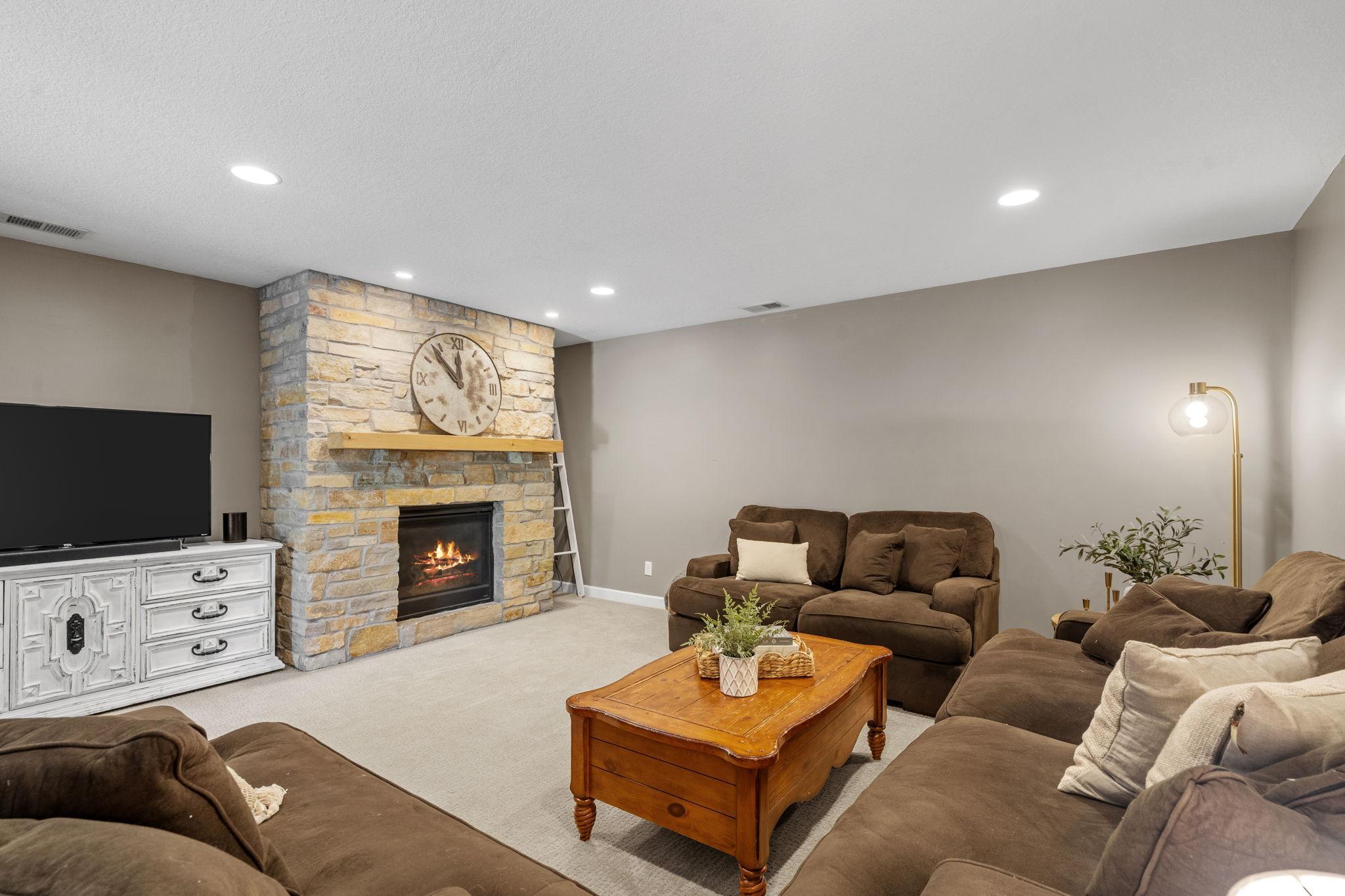 48-web-or-mls-17954 Nixon Ct-48.jpg