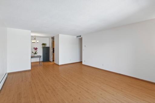 08_450_Ford_Rd_3137_mls.jpg