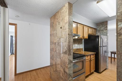 04_450_Ford_Rd_3134_mls.jpg