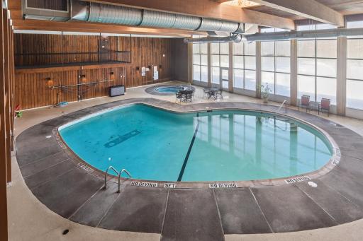 22_450_Ford_Rd_31321_mls.jpg