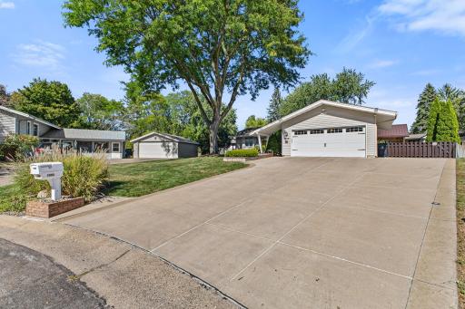 1993 Warbler Lane, Saint Paul, MN 55119