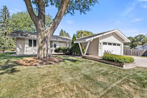 1993 Warbler Lane, Saint Paul, MN 55119