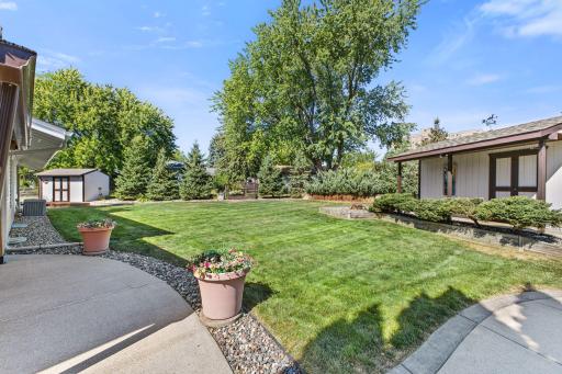 1993 Warbler Lane, Saint Paul, MN 55119