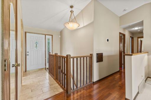 1993 Warbler Lane, Saint Paul, MN 55119