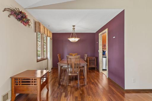 1993 Warbler Lane, Saint Paul, MN 55119