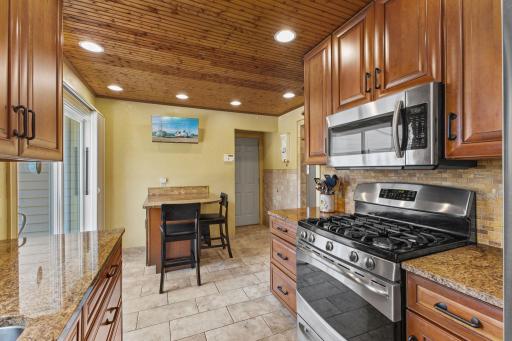 1993 Warbler Lane, Saint Paul, MN 55119