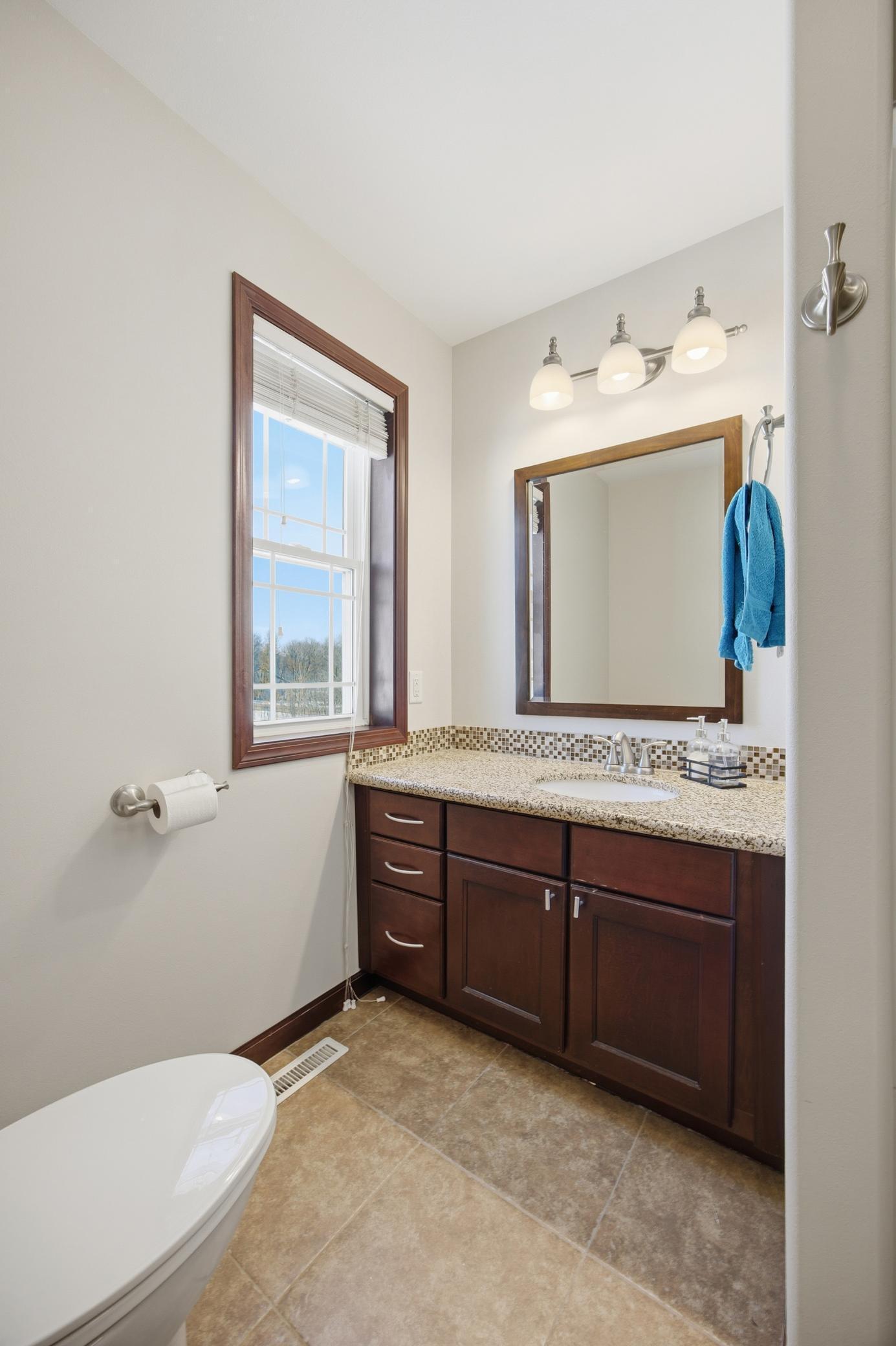 Upper level bath