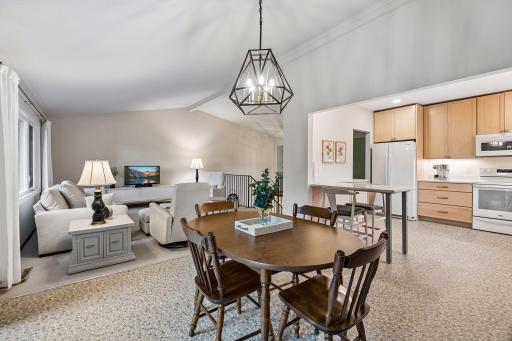 6941 Edenvale Boulevard, Eden Prairie, MN 55346