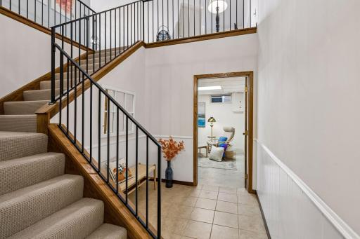 6941 Edenvale Boulevard, Eden Prairie, MN 55346