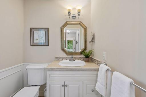 18864 Heathcote Drive, Wayzata, MN 55391