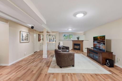 18864 Heathcote Drive, Wayzata, MN 55391