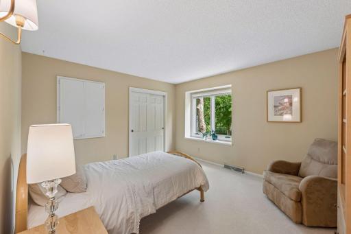 18864 Heathcote Drive, Wayzata, MN 55391
