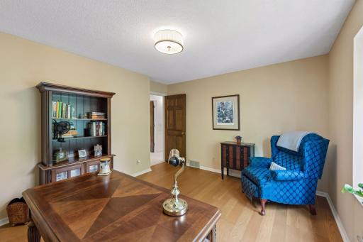 18864 Heathcote Drive, Wayzata, MN 55391