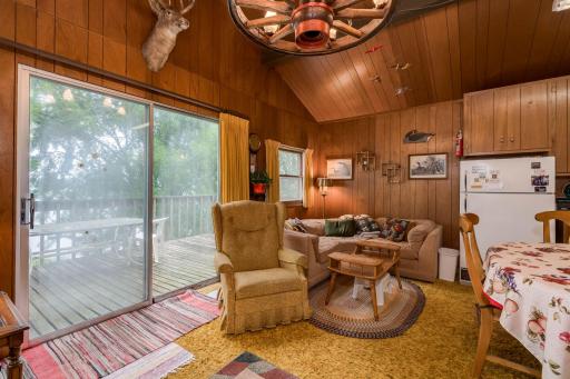 8-web-or-mls-25076-swedes-bay-ln.jpg