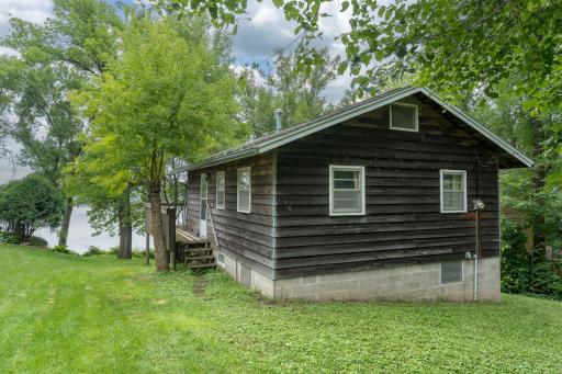 2-web-or-mls-25076-swedes-bay-ln.jpg