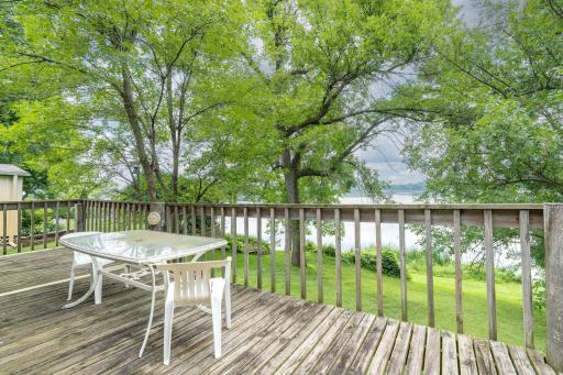 20-web-or-mls-25076-swedes-bay-ln.jpg