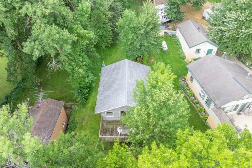 40-web-or-mls-25076-swedes-bay-ln.jpg