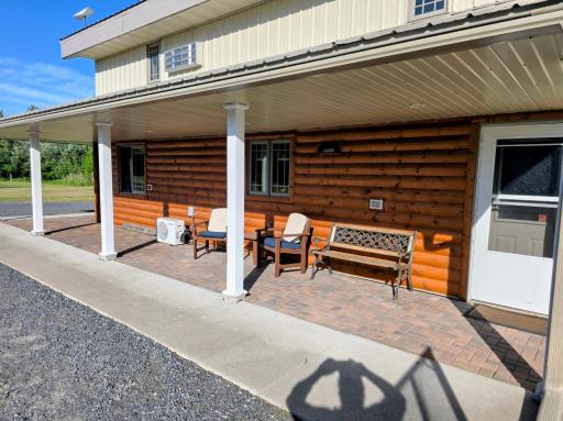 Covered patio/porch
