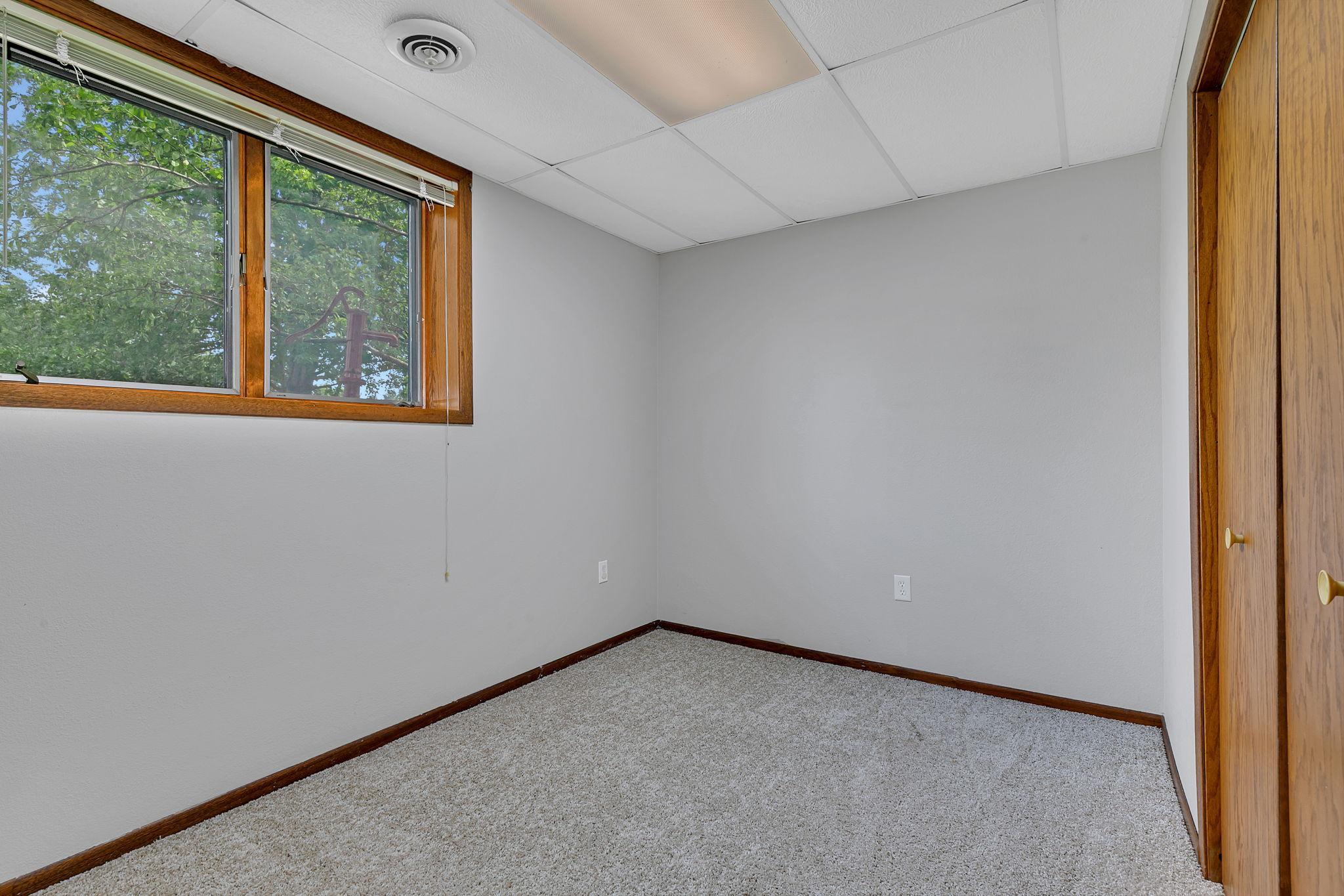 LL Bedroom 4