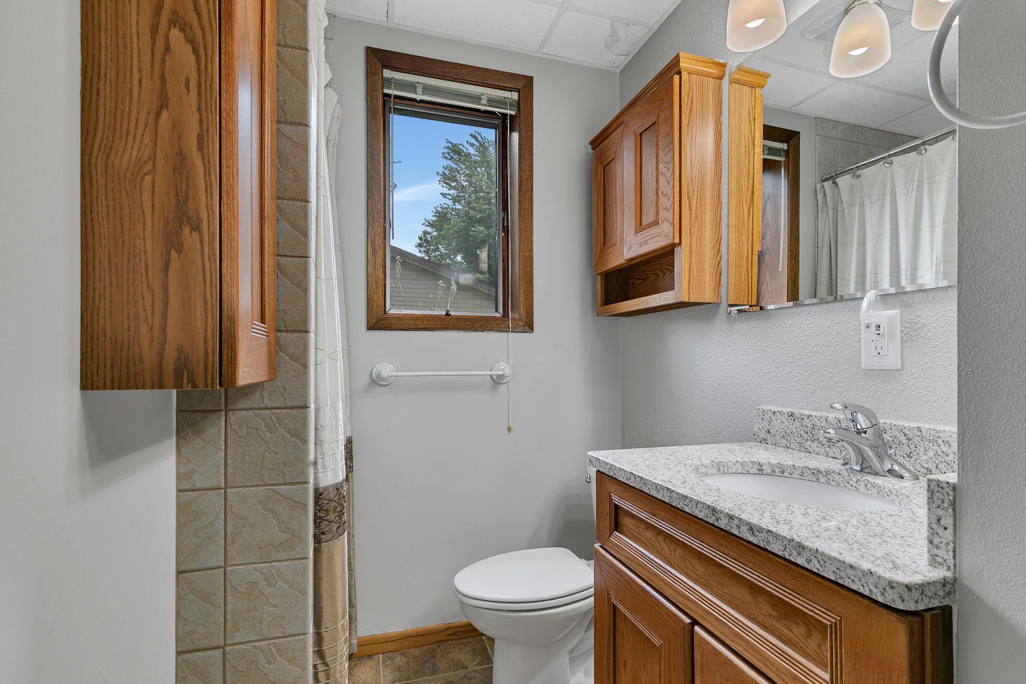 LL 3/4 Bath