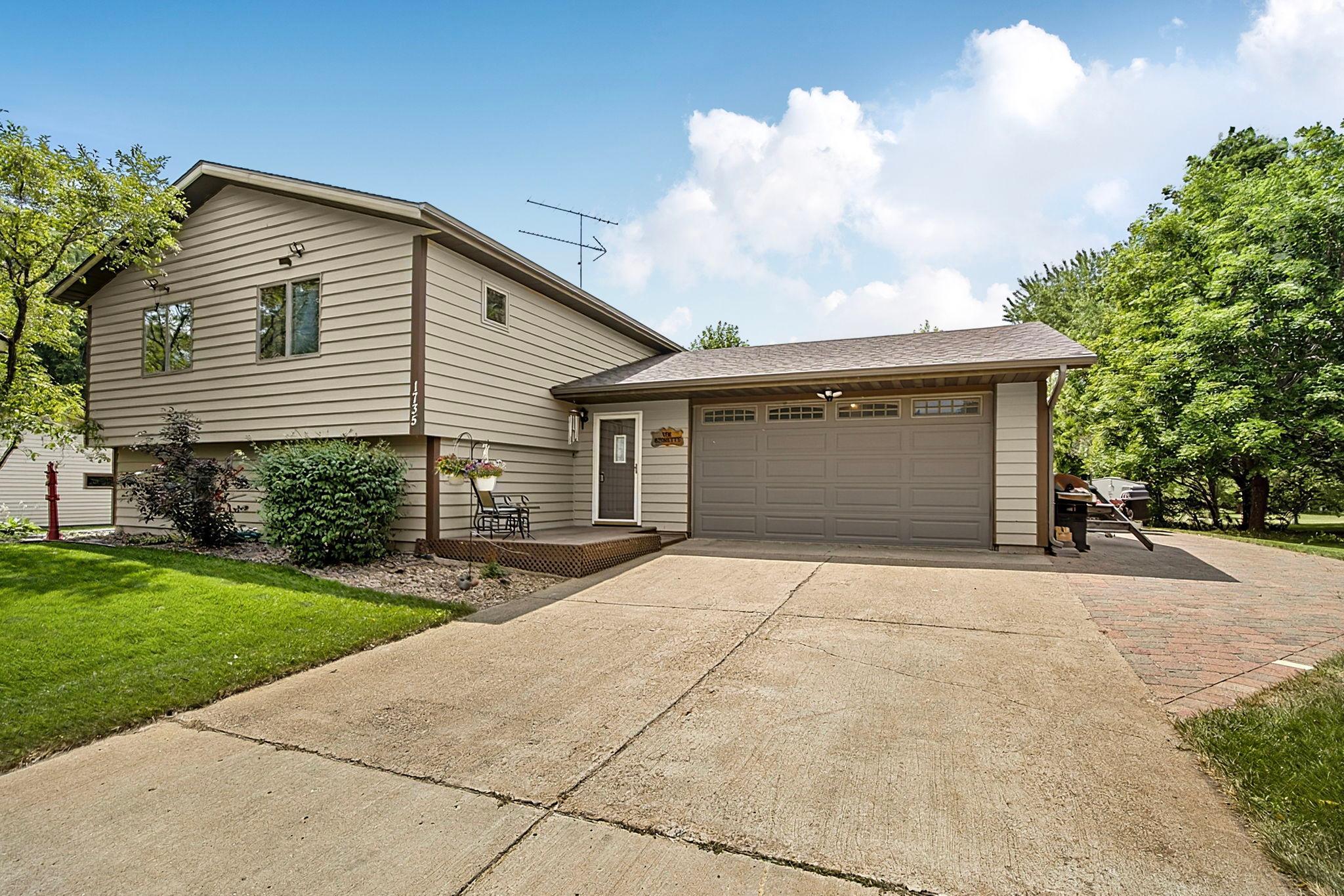 Large 2 Stall Attached Garage